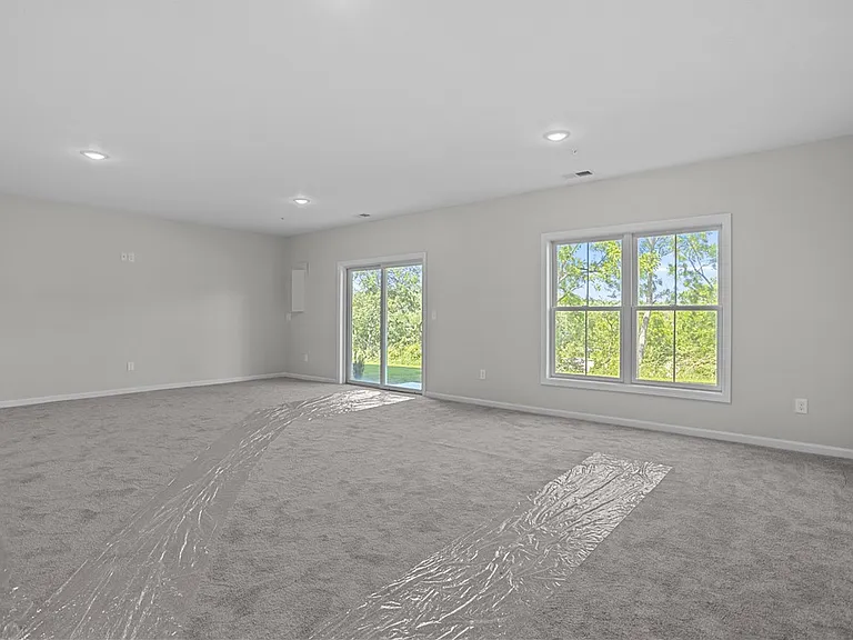 413 Walnut Ct — Photo 9