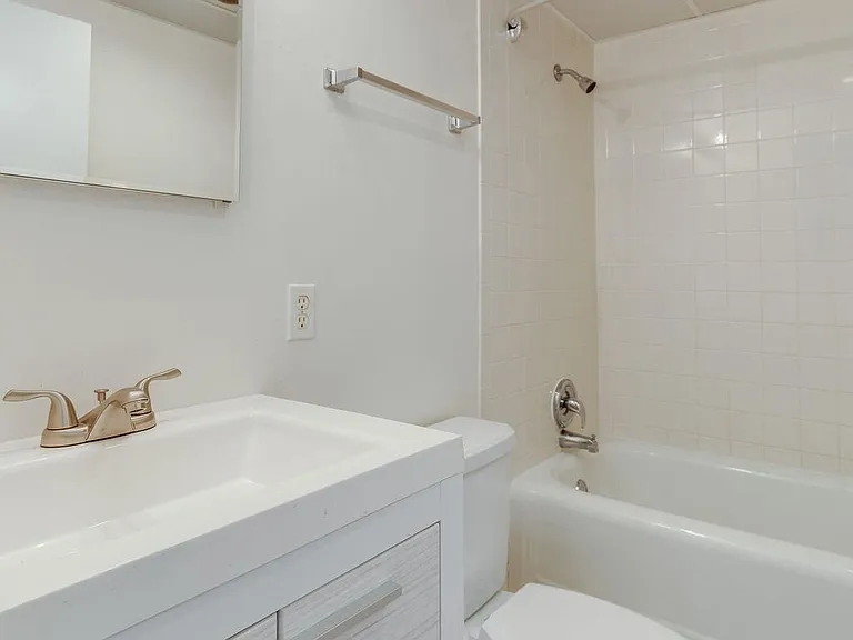 112 Magnolia Rd #2 — Photo 8