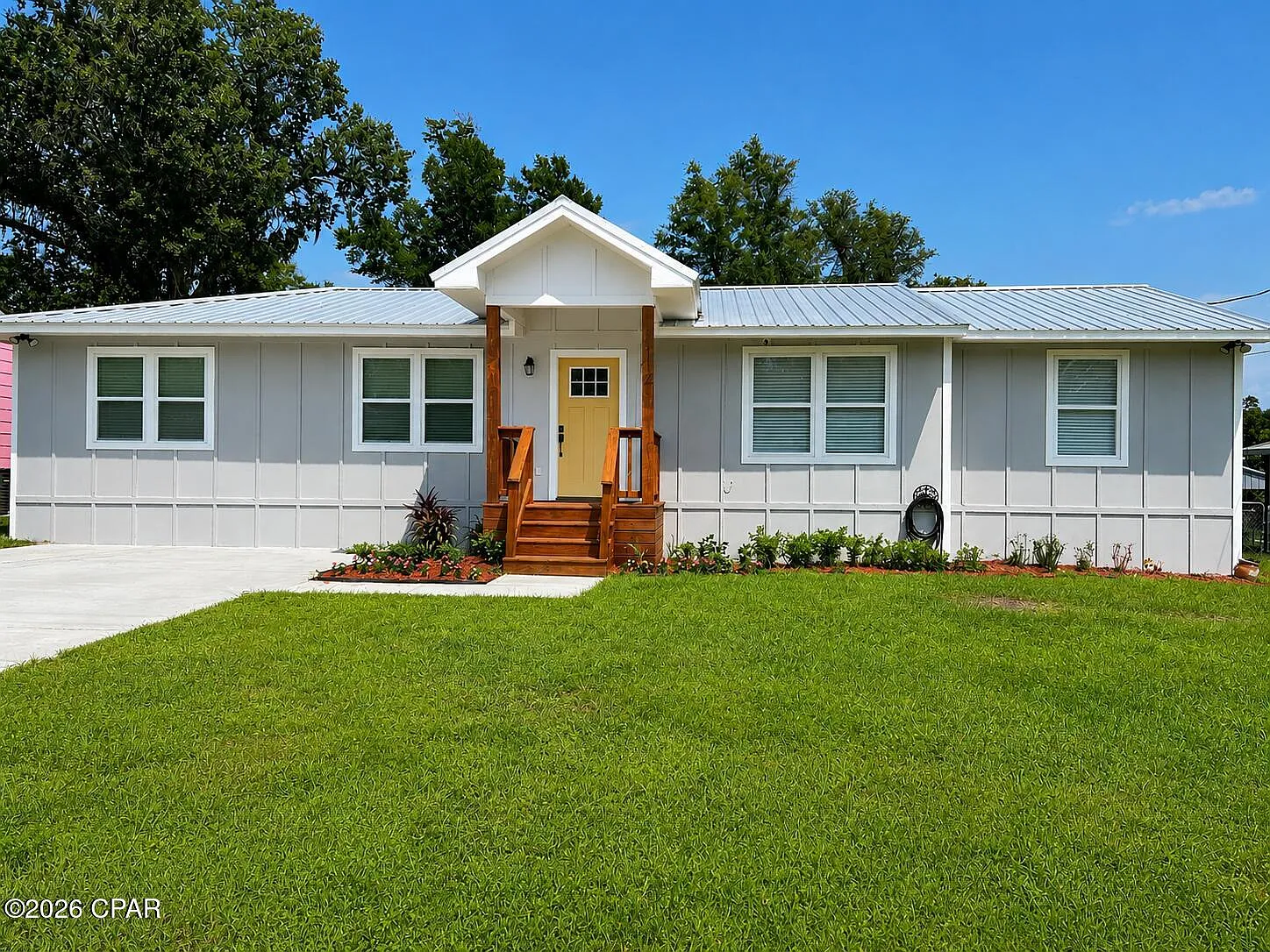 4 bed, 1990 sqft, $2,500 — Photo 1