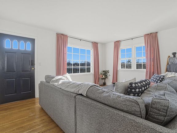 4th image of 4921 N Everts Ct