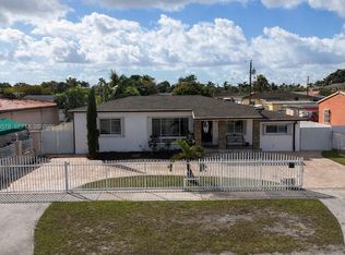 360 W 55th St, Hialeah, FL 33012