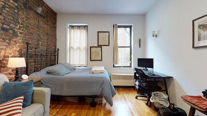 Rented by Bond New York | media 8