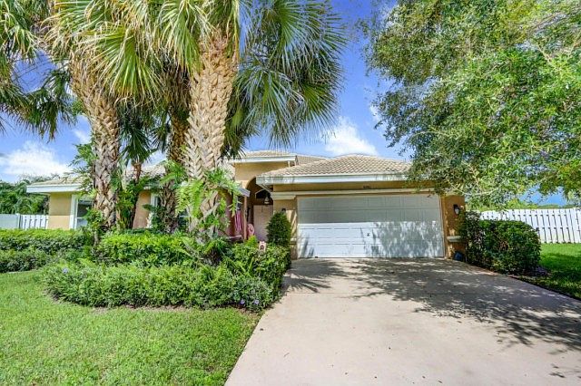 1st image of 6061 Indian Forest Cir