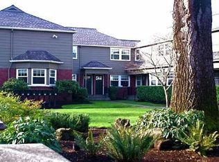 2555 NW Savier St APT 15, Portland, OR 97210