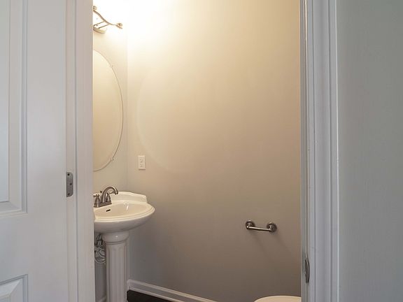 5th image of 7311 San Vista Dr