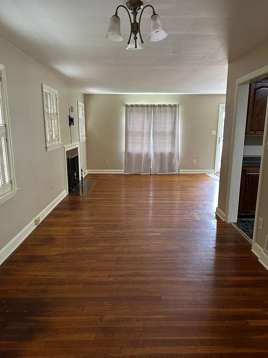 Living/Dining Room - Donald Ave