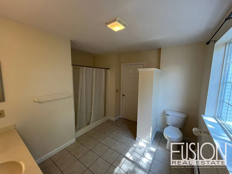 58 Stonington Cir — Photo 31