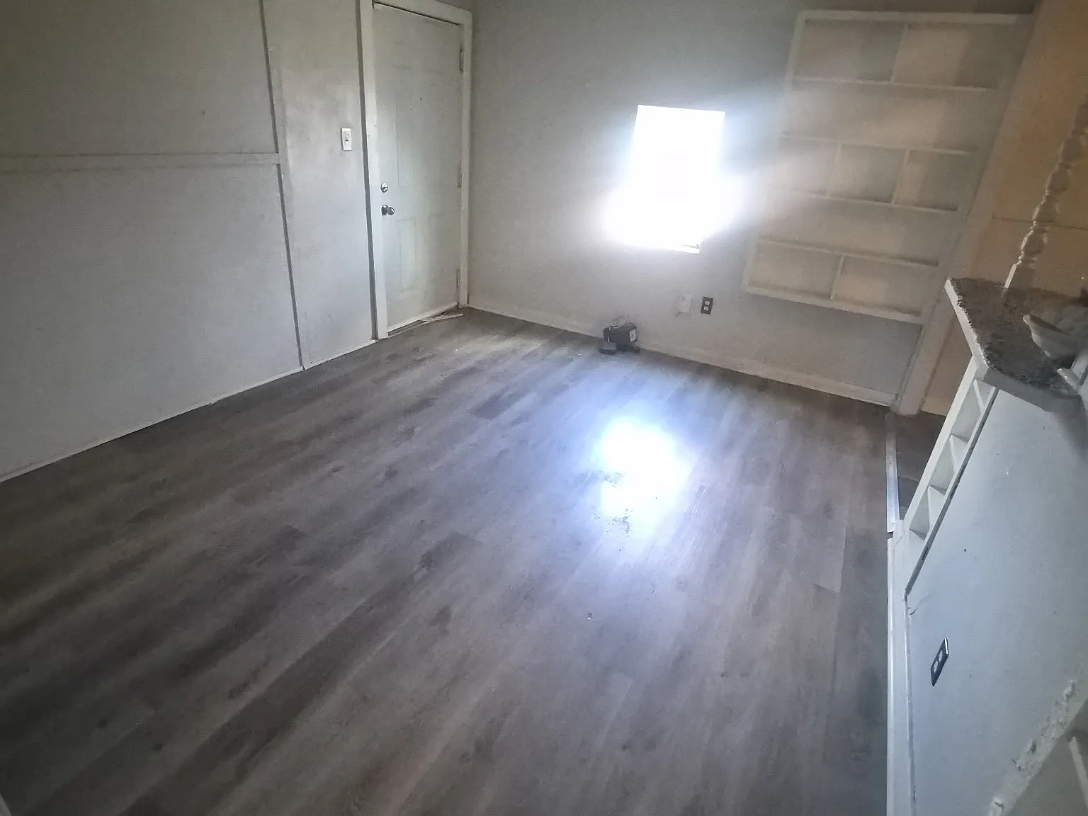 2 bed, 725 sqft, $875 — Photo 2