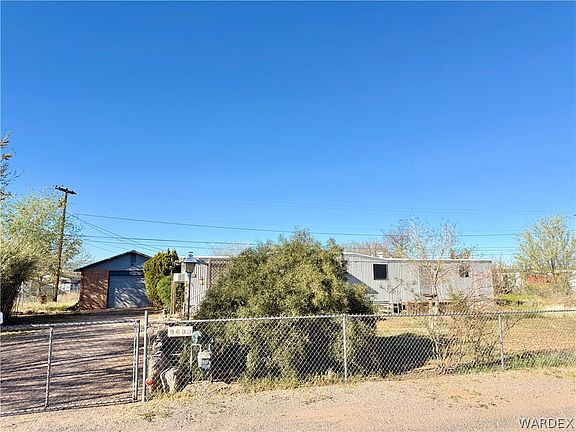 3rd image of 3639 E Hearne Avenue