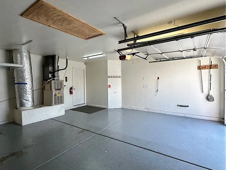 1515 Emerald Peak Ave — Photo 32