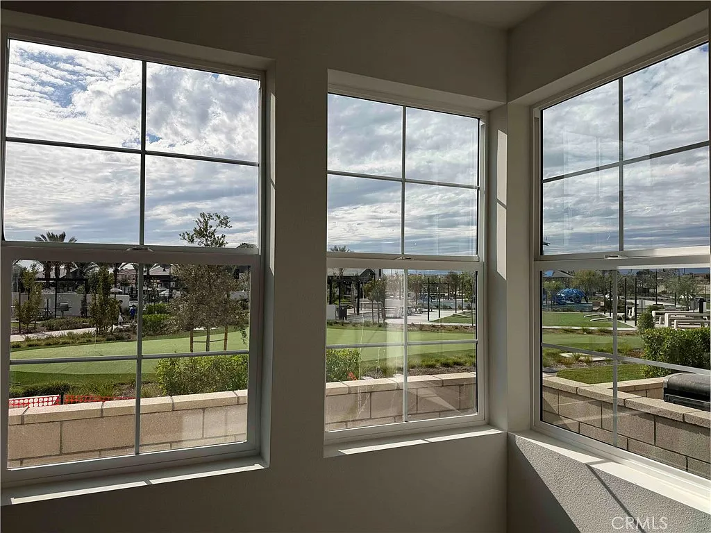 3 bed, 2.5 bath, 1772 sqft, $3,500 — Photo 4