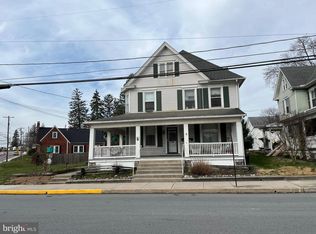 166 New Haven St, Mount Joy, PA 17552