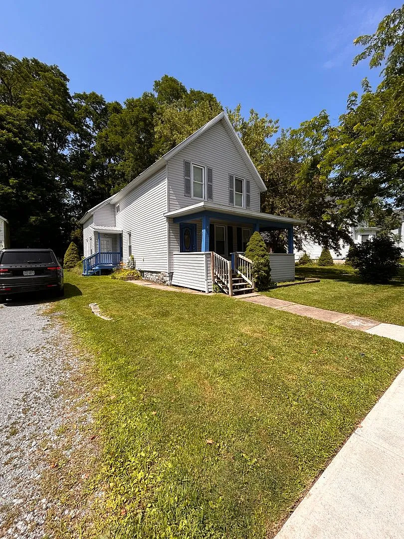18 Liberty St — Photo 1