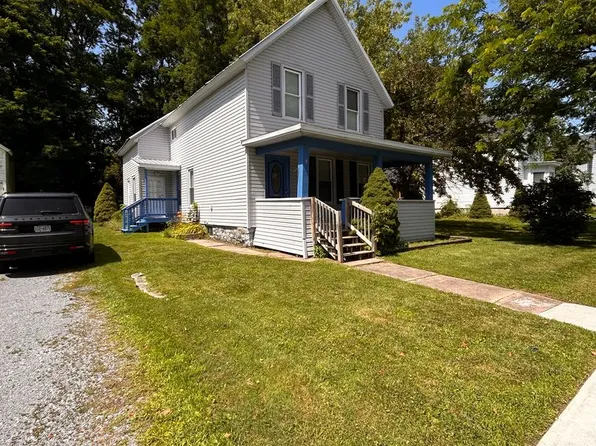18 Liberty St, Carthage, NY 13619