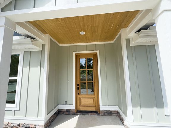 2nd image of 1 Larkhall Cir