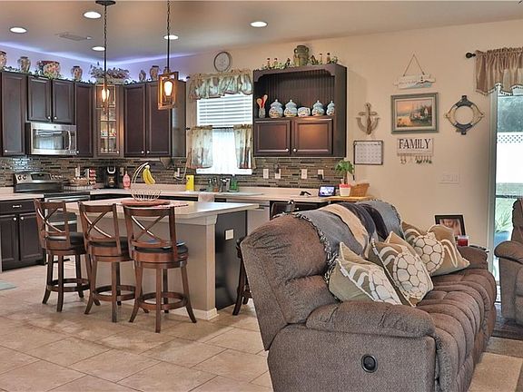 5th image of 32686 Windelstraw Dr
