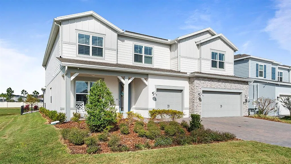 6 bed, 5.5 bath, 5389 sqft, $8,500 — Photo 1