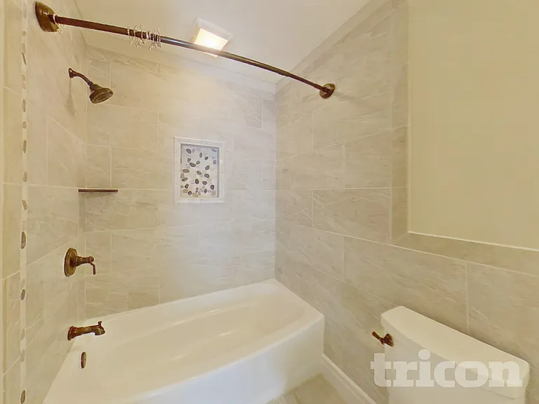 530 N Oakland Cir — Photo 17