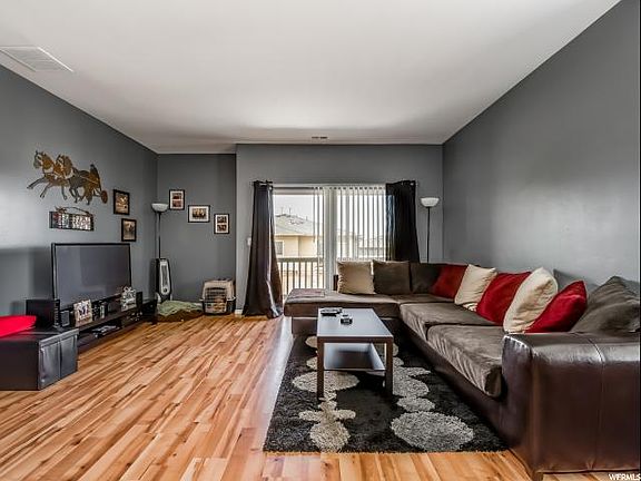 3rd image of 6637 W Merlot Way