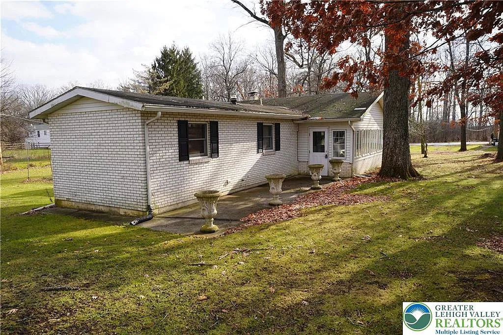 1 bed, 1.0 bath, 936 sqft, $1,450 — Photo 1