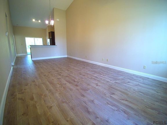 3rd image of 13 Wood Amber Ln Unit B