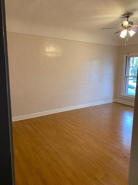2nd image of 337 W Elk Ave APT 1