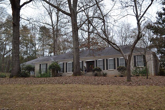 1st image of 1726 Falconwood Cir