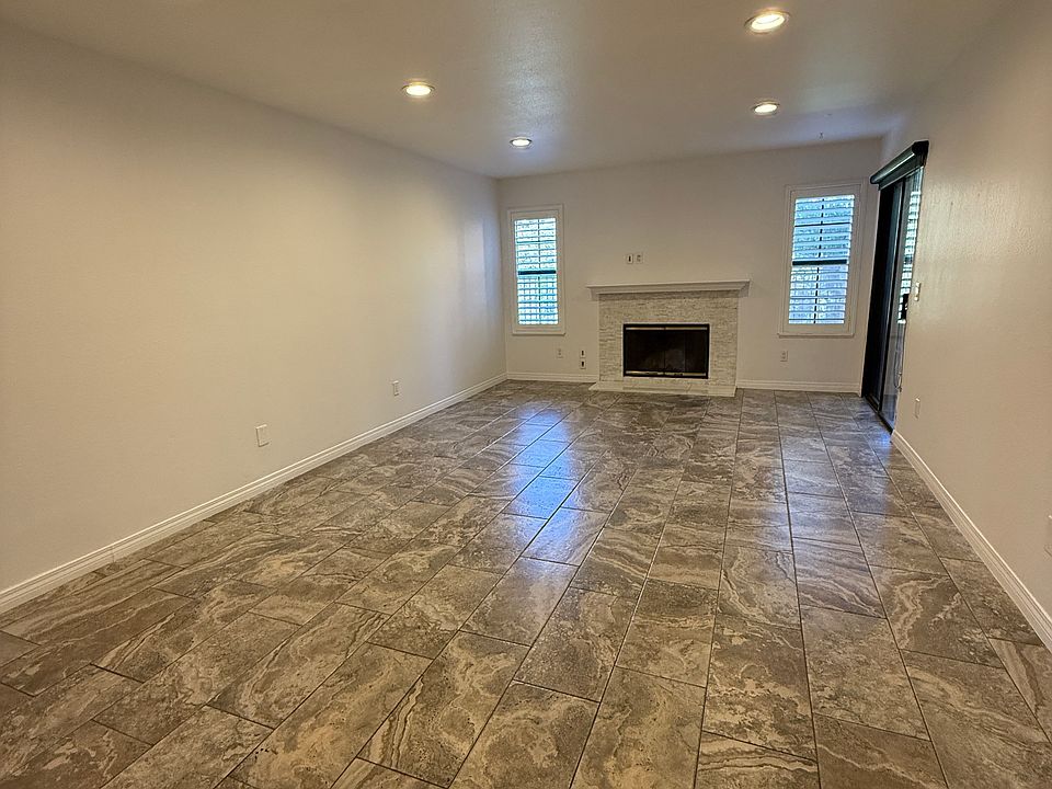 1st image of 12055 Alta Carmel Ct Unit 181