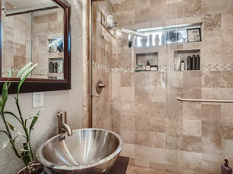 5025 Elm Ct — Photo 9