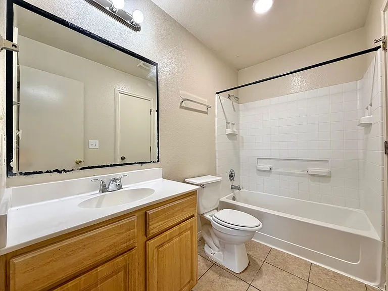 7002 Bennett Ave — Photo 14