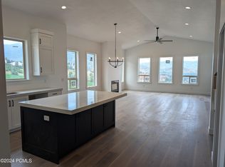 562 N Olympic Way, Midway, UT 84049