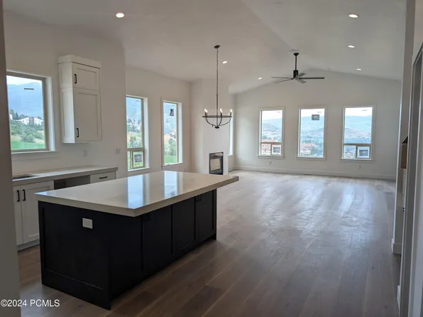 562 N Olympic Way, Midway, UT 84049