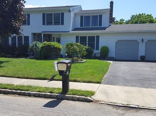46 Buttonwood Dr, Marlboro, NJ 07746
