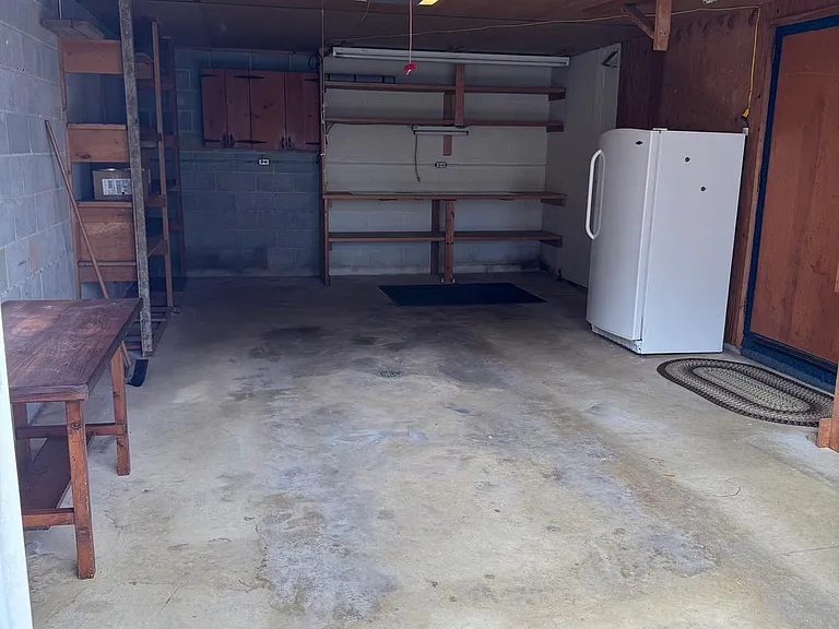 1009 Dry Wells Rd — Photo 15