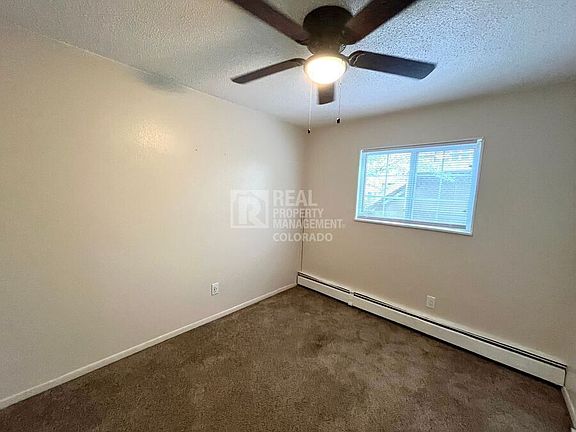 4th image of 2149 Preuss Rd #1