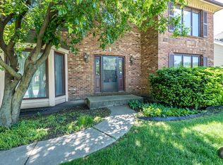 214 W Bailey Rd, Naperville, IL 60565