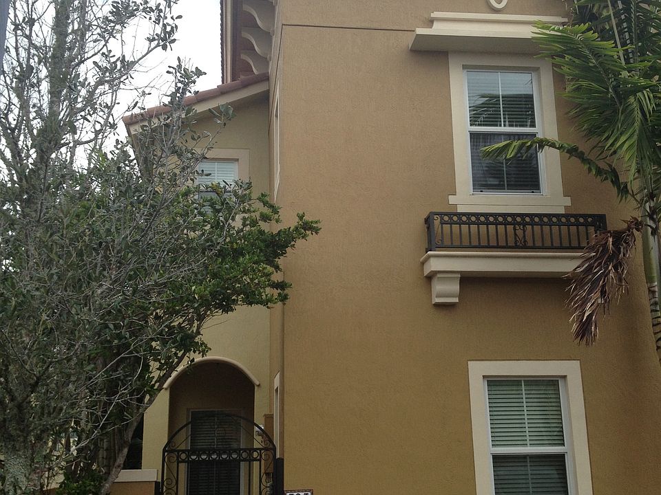 1st image of 303 Lake Monterey Cir