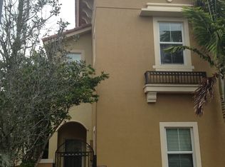 303 Lake Monterey Cir, Boynton Beach, FL 33426