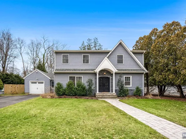 49 E Liberty Ave, Hillsdale, NJ 07642