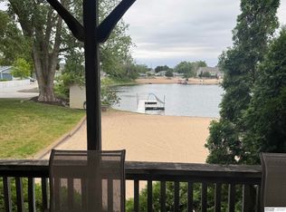 17303 Paradise Rd, Bellevue, NE 68123