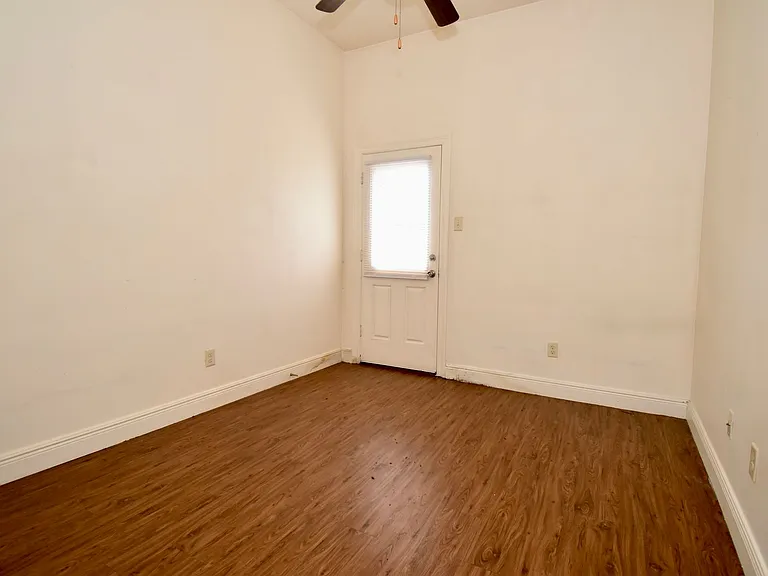 2408-2464 W Barnett Springs Ave — Photo 11