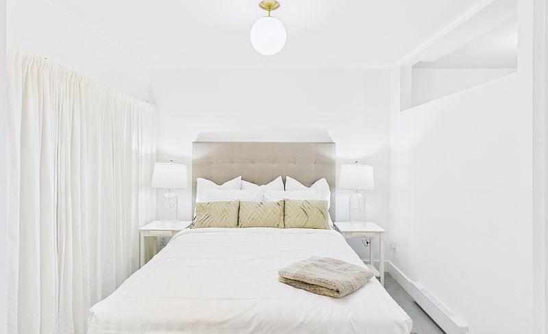 Victoria Townhouse for rent - 1 Bedroom — photo 11
