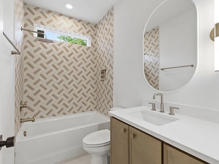 1703A Jeans Ct — Photo 33
