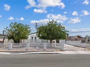 260 Navajo Dr, Henderson, NV 89015