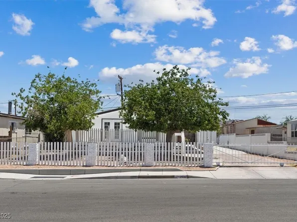 260 Navajo Dr, Henderson, NV 89015