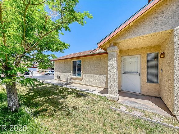 3rd image of 4413 Bristol Manor Dr