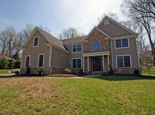 6 Sheffield Ct, Livingston, NJ 07039
