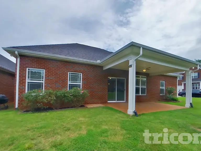 110 Cottage Trce — Photo 14