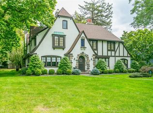 4262 Saint Paul Blvd, Rochester, NY 14617