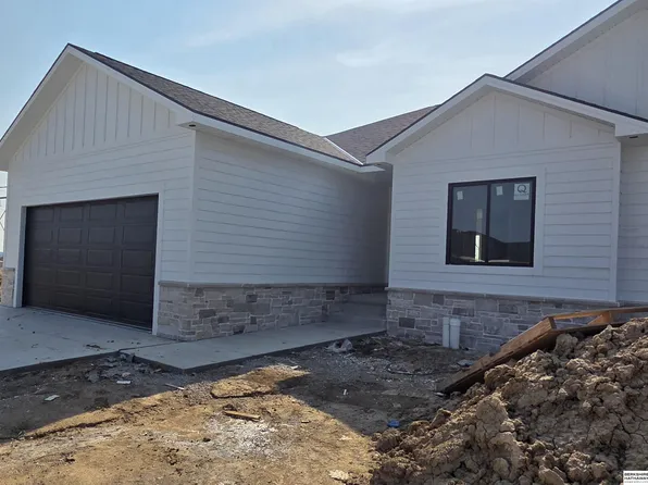 2361 Oak St, Wahoo, NE 68066